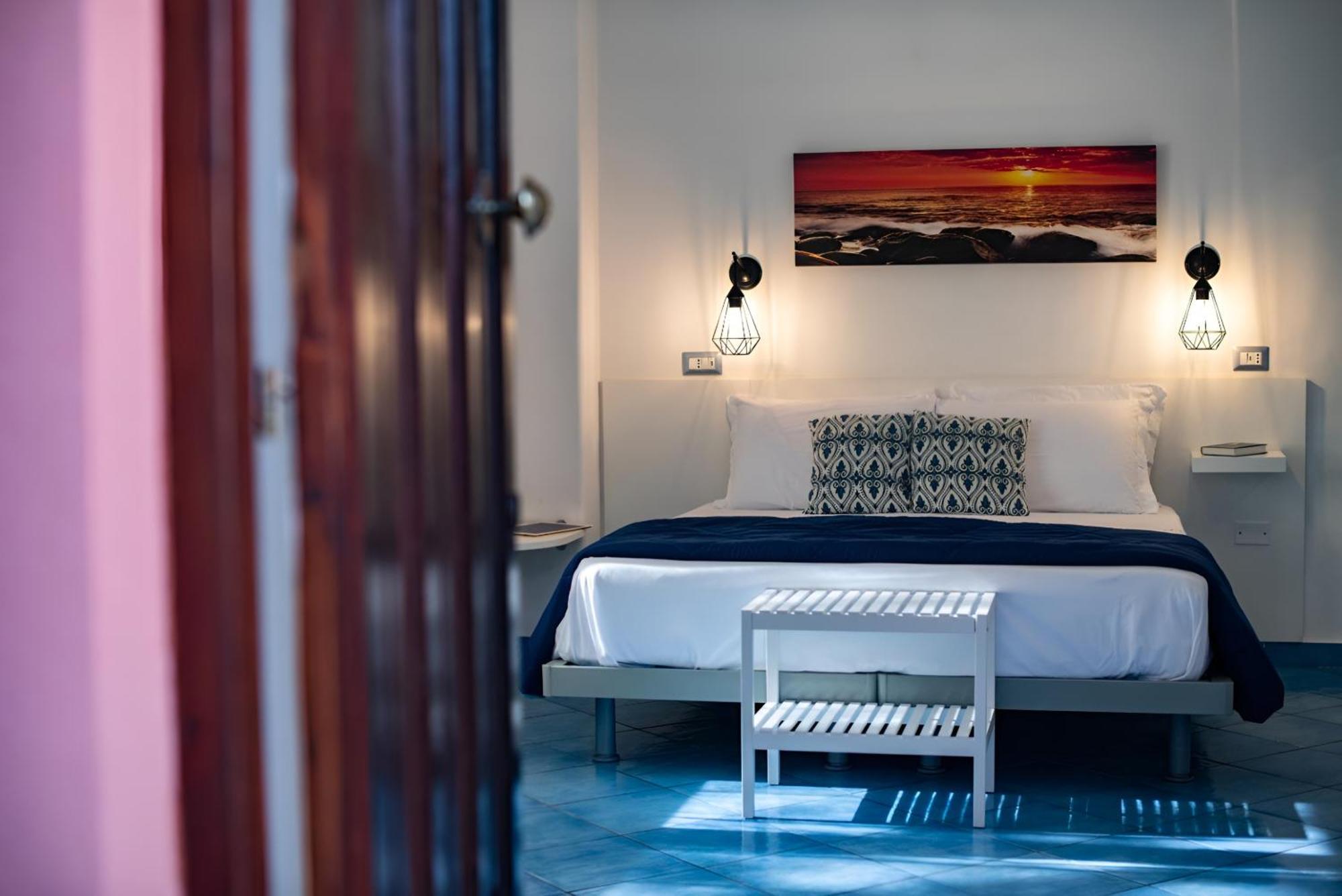 Sonnino B&B Procida Phòng bức ảnh